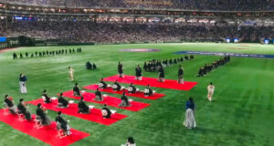 MBL開幕戦のオープニングセレモニー